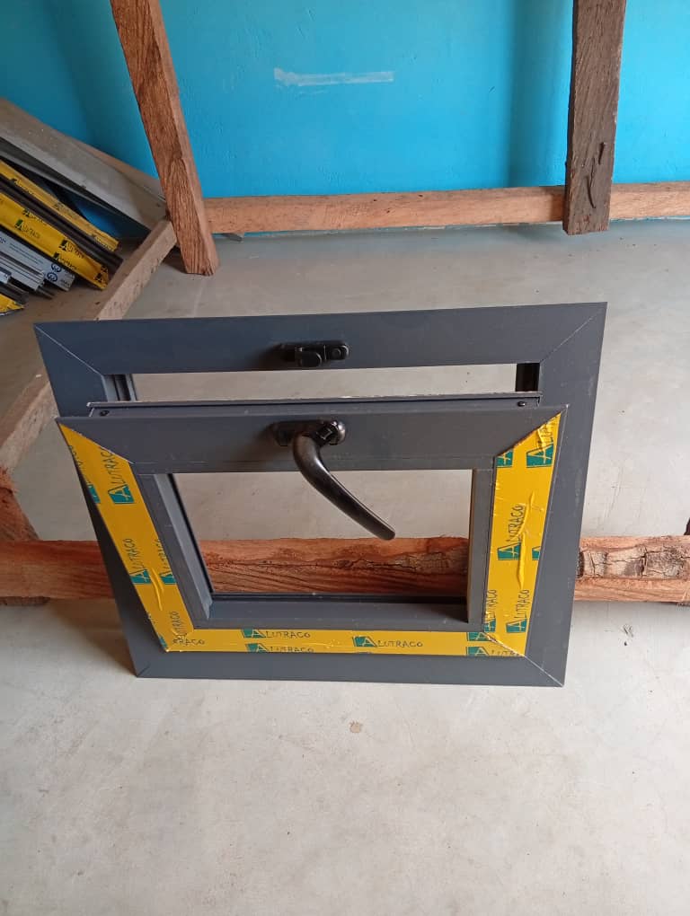 Fenêtres aluminium - Côté Alu-CI SARL